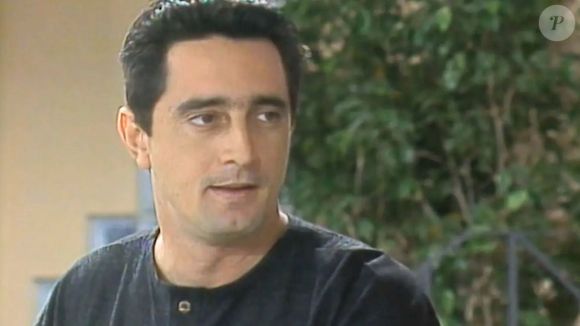 Resumo da novela 'A Viagem': Mauro vai sair com Lisa.