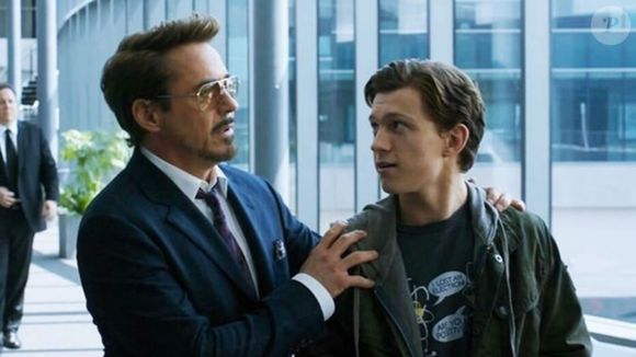 O ator Tom Holland ficou famoso por seu papel ao lado do 'Homem de Ferro'.
