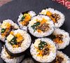 Um dos pratos mostrados no dorama da Netflix foi o gimbap, conhecido como 'sushi coreano'
