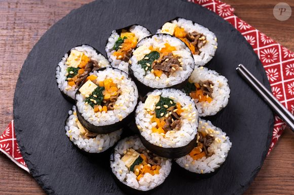 Um dos pratos mostrados no dorama da Netflix foi o gimbap, conhecido como 'sushi coreano'