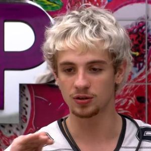 Juliano pediu para que Juliano Floss não acordasse e nem desse repostas para Leandro, que poderia ganhar a prova