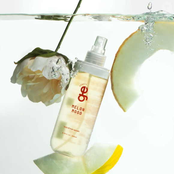Com notas de melão, peônias e white musk, o Melon Mood é uma opção para quem busca uma fragrância leve para usar depois do banho ou antes de sair
