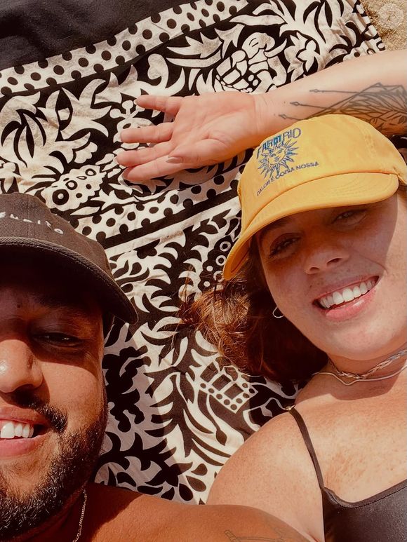 Tati Machado e o marido, o cineasta e diretor de fotografia Bruno Monteiro, aproveitaram o Dia dos Namorados para trocar declarações nas redes sociais