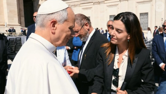 Recentemente, Giovanna Lancellotti o marido Gabriel David se encontraram com o papa Leão XIV no Vaticano. O  simbólico momento coorreu em 16 de setembro, durante uma das audiências do póntífice a Praça de São Pedro.