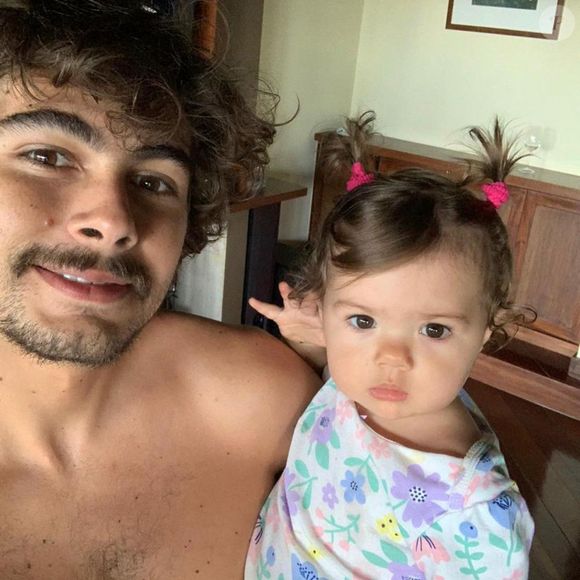 Rafael Vitti com a filha Clara Maria