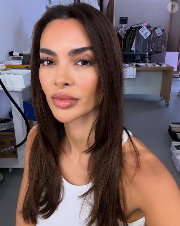 Mulher de Daniel Alves, a modelo espanhola Joana Sanz ficou ao lado do marido durante período dele na cadeia