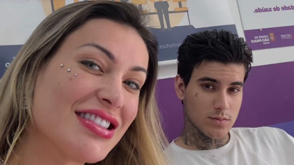 É fake? Andressa Urach tenta vender suposto vídeo adulto com o filho novamente e revolta assinantes: 'Ninguém cai mais nessa'