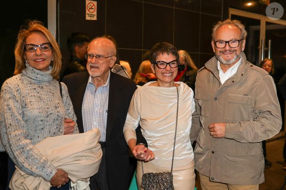 Sandra Annenberg fez raríssima aparição em família, com o pai, marido, Ernesto Paglia, e madrasta