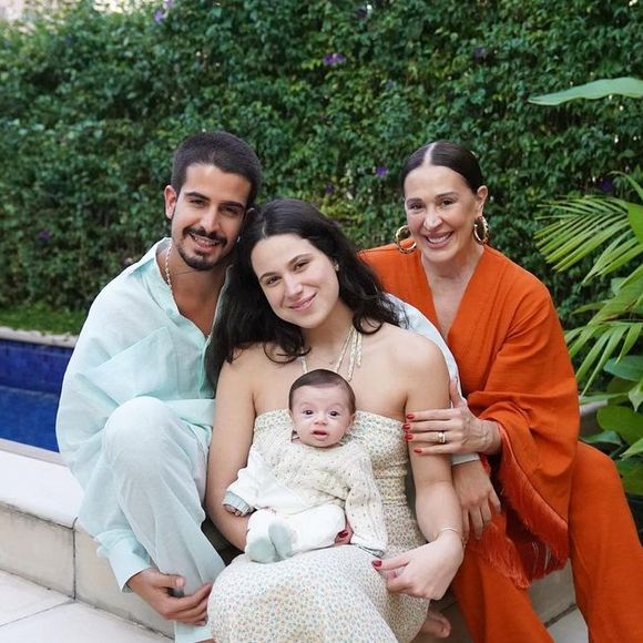 Além de Luca, Claudia Raia é mãe de Enzo Celulari e Sophia Raia