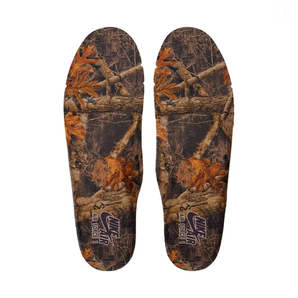 O novo Nike Air Force 1 mostra que os tons inspirados em doces e cafés também têm espaço no guarda-roupa de inverno: elegante, discreto e fácil de combinar do jeans à alfaiataria
