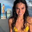 Após fim de namoro polêmico com João Guilherme, Bruna Marquezine exibe corpo de biquíni e alfineta: ‘Deve ser horrível...’