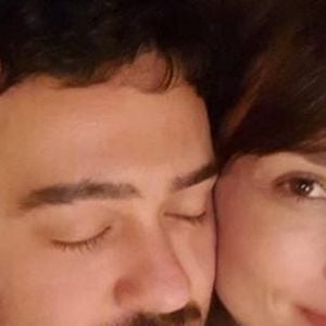Marcos Veras e Rosanne Mulholland não são mais um casal. Os atores anunciaram o fim da relação nesta terça-feira (29), após quase uma década juntos