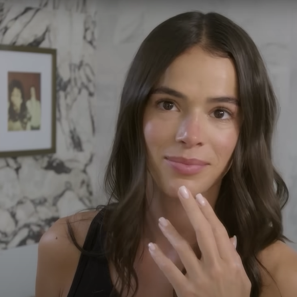 Bruna Marquezine também é apaixonada por chá e cuida da sua saúde com uma infusão de gengibre e limão todos os dias