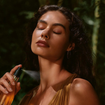 Encontrei na Natura e superou meus perfumes importados de baunilha: essas duas fragrâncias com perfil quente e encorpado tornam qualquer mulher vaidosa mais magnética em segundos
