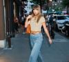 Com música inédita de Taylor Swift na trilha de 'Toy Story 5', o novo Adidas Samba inspirado em Woody surge como a escolha perfeita para quem quer unir nostalgia, moda e um jeans largo cheio de estilo