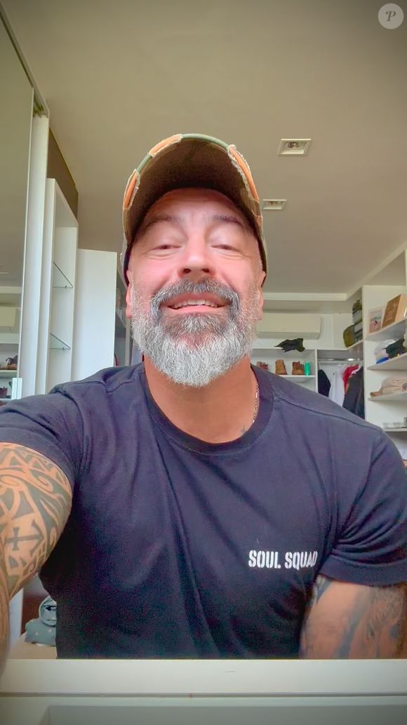 O humorista Cristiano Pereira, do programa ‘A Praça é Nossa’, foi condenado a mais de 18 anos de prisão por estuprar a própria filha, nascida em 2016