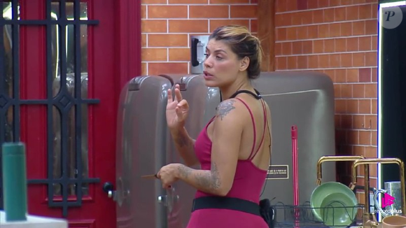 Fran Almeida se envolveu em mais um confronto em ‘A Fazenda 18’, desta vez com Ariela Carasso, após uma discussão sobre tarefas da casa