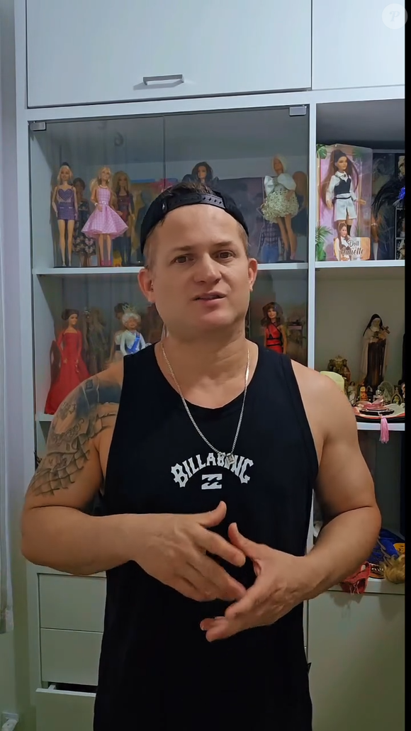 Vanio Tomé, artista plástico que fez bonecas para Ana Castela, declarou: ‘Peço que meu trabalho seja respeitado e pago de forma justa’