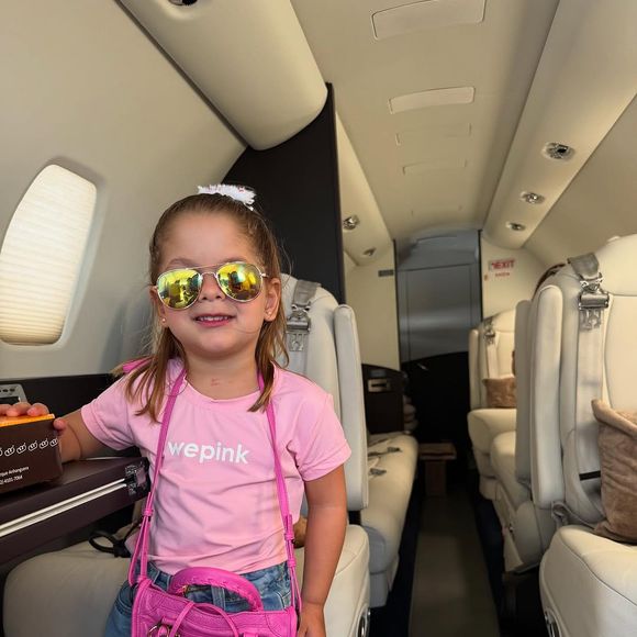 Maria Flor é a filha do meio de Virgínia Fonseca e Zé Felipe. A menina completou 3 anos