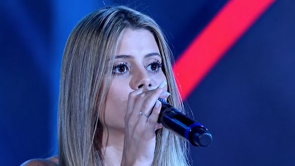 Há 12 anos, ela apenas uma caloura do SBT cantando Katy Perry; hoje ela é mãe de quatro e uma das WAGs mais famosas da Seleção