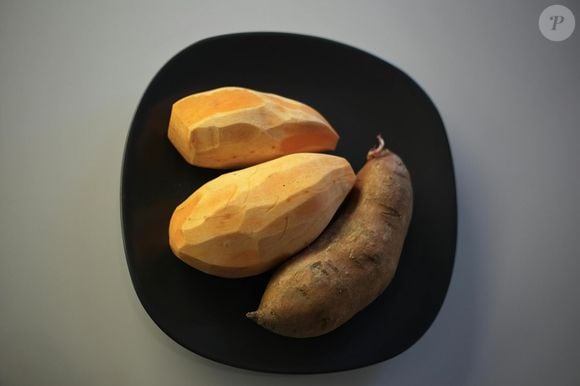 Um dos principais benefícios da batata-doce é o combate ao envelhecimento precoce