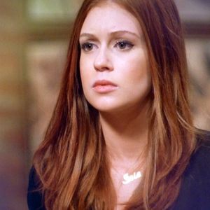 Nos últimos anos, internautas e especialistas em estética notaram sutis mudanças no rosto da artista, levantando a hipótese de que Marina tenha recorrido a procedimentos estéticos minimamente invasivos,