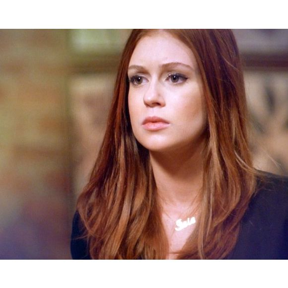 Nos últimos anos, internautas e especialistas em estética notaram sutis mudanças no rosto da artista, levantando a hipótese de que Marina tenha recorrido a procedimentos estéticos minimamente invasivos,