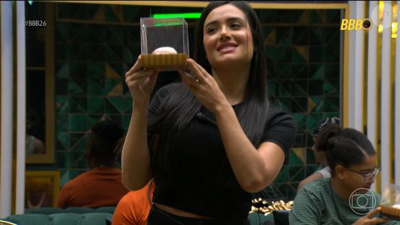 Jordana escolheu o doce certo na dinâmica do Sonho do Poder