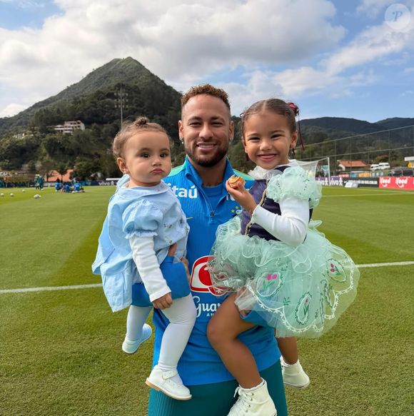 Neymar é pai de Mavie e Mel com Bruna Biancardi