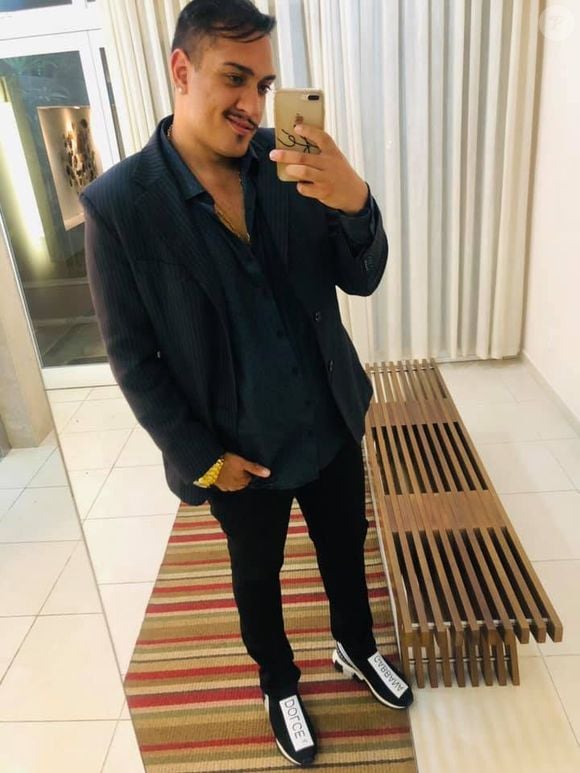 Resultado do foco de MC Binn foi uma transformação radical em sua aparência