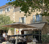 Localizada no coração da cordilheira dos Alpilles, Eygalières fica a cerca de dez quilômetros de Saint-Rémy-de-Provence e aproximadamente 30 quilômetros ao sul de Avignon.