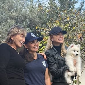 Eliana mostrou, neste sábado (07), que sua família agora conta com a companhia de Charlie