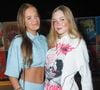 Para a ocasião, Rafaella Justus apostou em um conjunto azul brilhante super estiloso