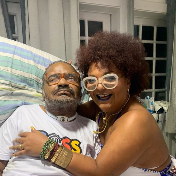 Arlindo Cruz perguntou: ‘'Qual é o seu time?', 'Qual é a sua religião?', 'Qual é a sua escola de samba?', 'Qual é o seu signo?' e 'Quais são os seus planos para o futuro?'’