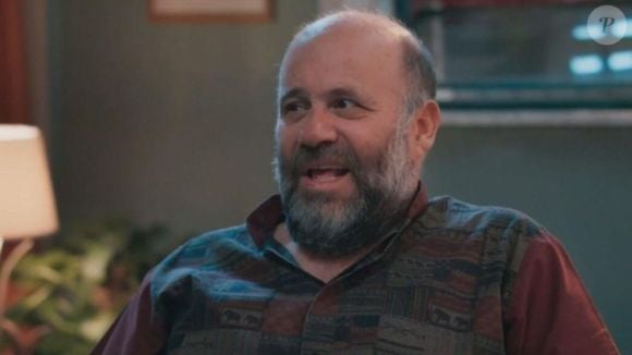 Célio (Otavio Muller) foi vítima da escada de Arminda