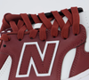 Cor 'Iogurte Grego com Vinho' transforma o New Balance 480 Low em peça-chave para looks modernos e sofisticados