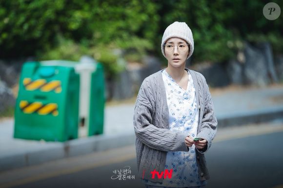 Park Min-young viralizou em todo o mundo com o dorama 'A Esposa do Meu Marido', lançado em 2024, onde interpretou uma mulher com câncer terminal