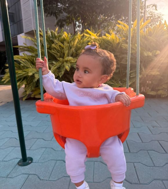 Neymar abriu o álbum de fotos da filha caçula, Mel, que faz 1 ano em 5 de julho de 2026