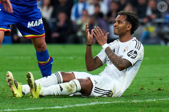 Corte de Rodrygo da Copa 2026 mobiliza Neymar, que relembrou o próprio histórico de lesões e pediu atenção à saúde mental do atacante