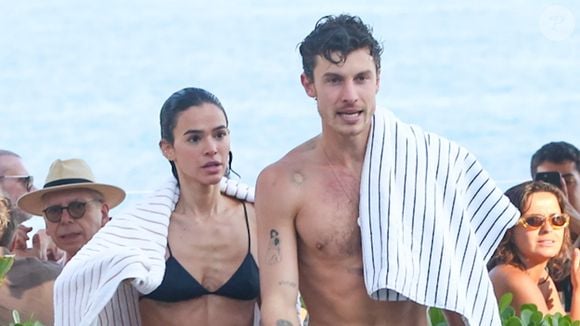 Bruna Marquezine namora Shawn Mendes, cantor canadense