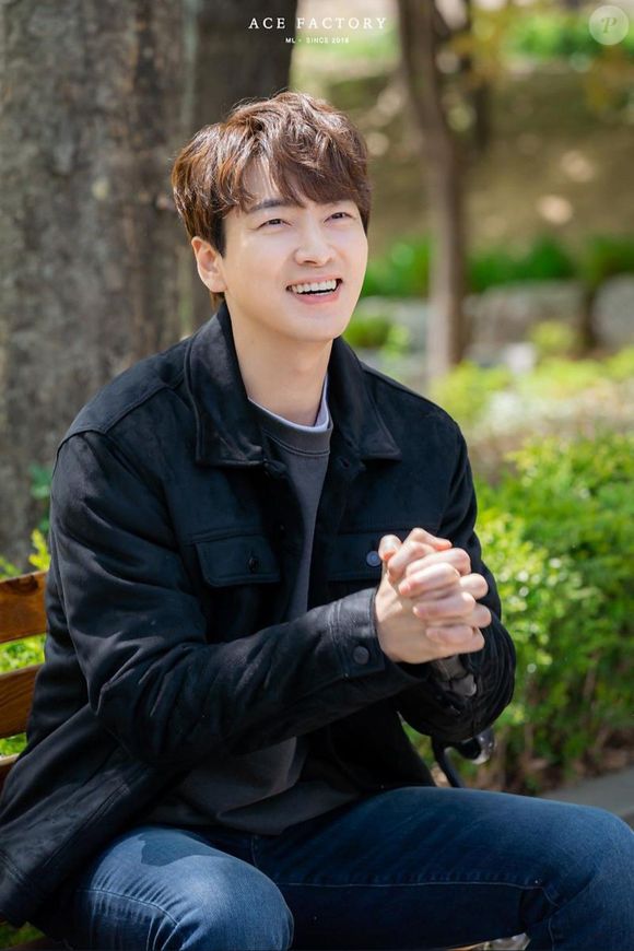 '365: Repeat the Year': 10 pessoas viajam no tempo para reiniciar suas vidas em busca de um novo começo, mas se veem em meio a um jogo mortal