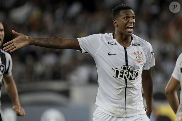 Jô é pai de oito filhos, sendo seis fora do casamento, revela influenciadora