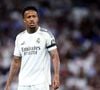 Éder Militão se pronunciou nas redes sociais após ser citado em polêmica envolvendo Vini Jr. e Virgínia Fonseca