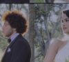Casamento de Selena Gomez e Benny Blanco: descalça, cantora usa vestido drapeado de gola alta e opta por cerimônia inusitada. Fotos!