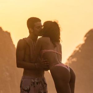 Bruna Marquezine e Enzo Celulari já tiveram um relacionamento.