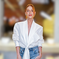 Nem branca, nem preta: nunca pensei, mas esta é a cor de roupa íntima que salva qualquer look branco da transparência