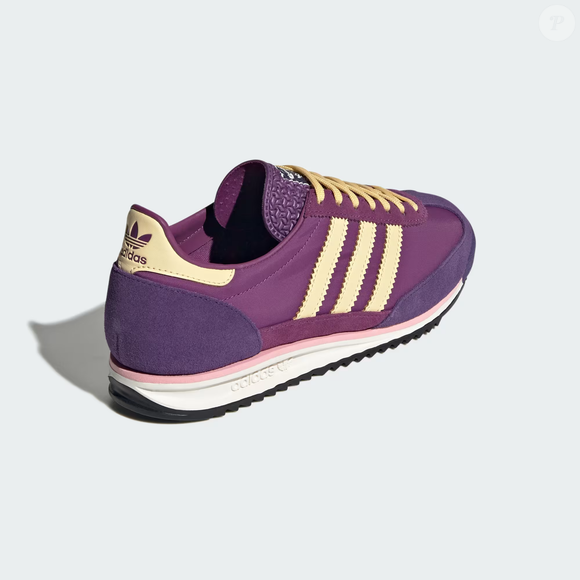 Com cabedal em nylon, sobreposições em suede e entressola confortável, o SL 72 OG conquista mulheres que priorizam estilo sem abrir mão do conforto