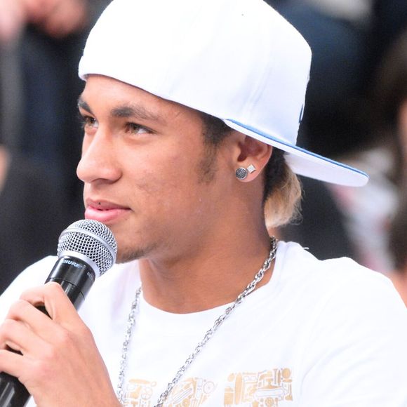 Neymar, de volta ao Santos, participou de 'Malhação' em 2010