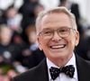 A morte de Bob Mackie aconteceu em um hospital e foi confirmada por Joe McFate, seu diretor de design e colaborador de longa data, de acordo com informações do New York Times