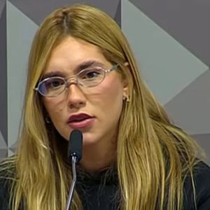 Virgínia na CPI das Bets: descobrimos o preço dos óculos usados pela influenciadora ao prestar depoimento no Senado